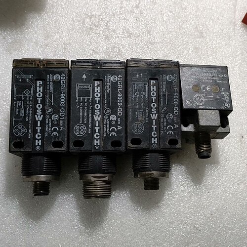 询价-AB的光电开关型号分别是42GRF9000QD42G