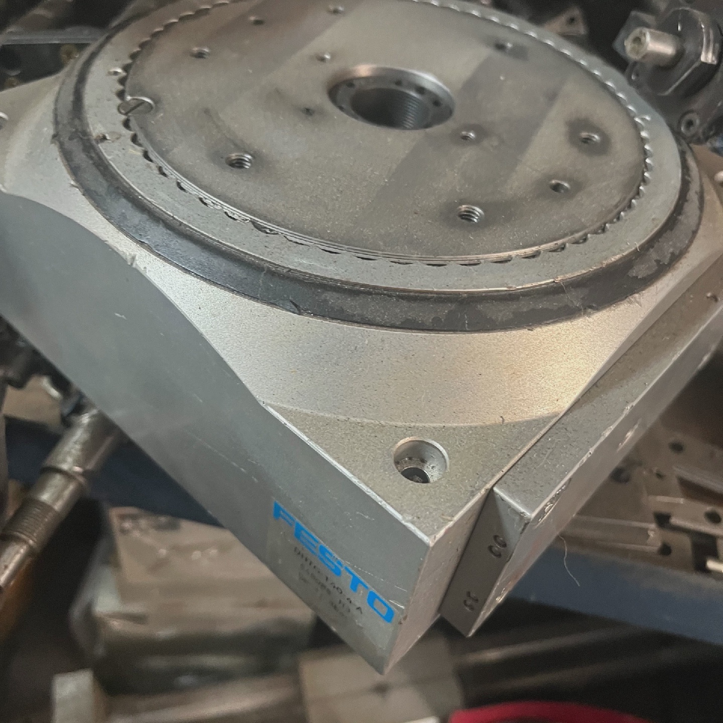 费斯托分动转盘气缸DHTG-140-4-A548088询价