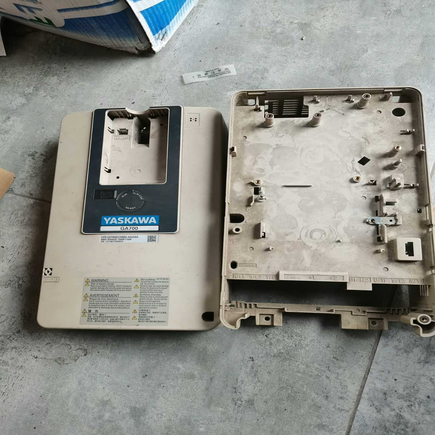 安川GA700变频器外盖板一套（11/15kw)，成色较新上询价