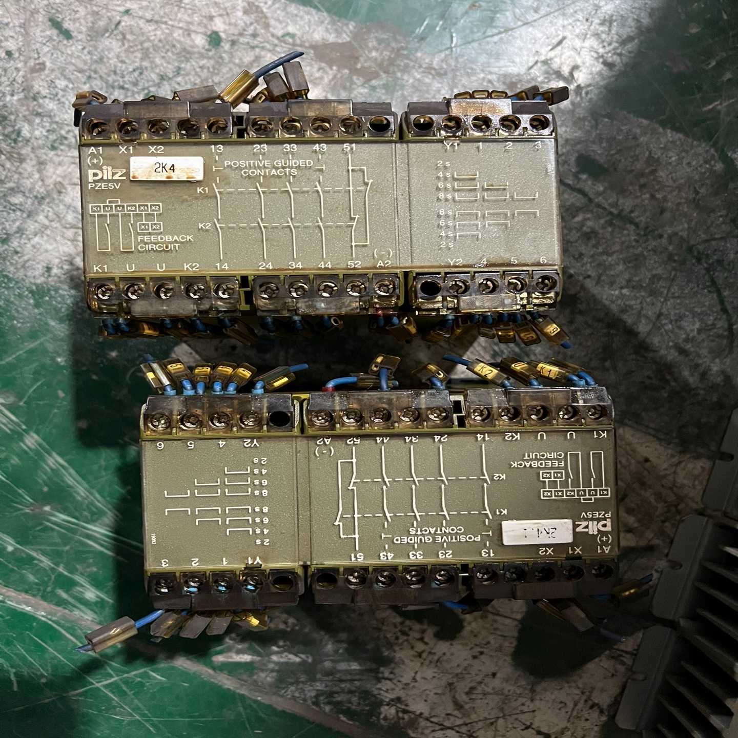 德国皮尔兹安全继电器PZE5V8sec4S/1O-议价