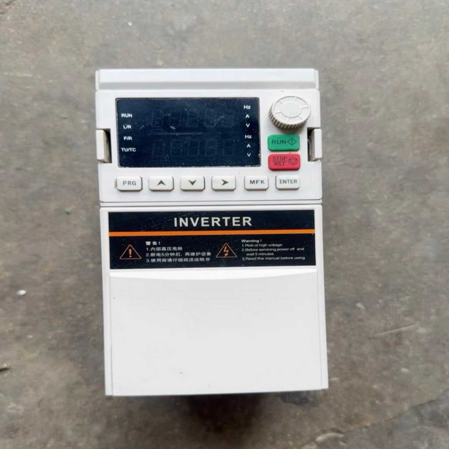 简单通用型变频器，YD500-2R2G-4T实物图功能包询价