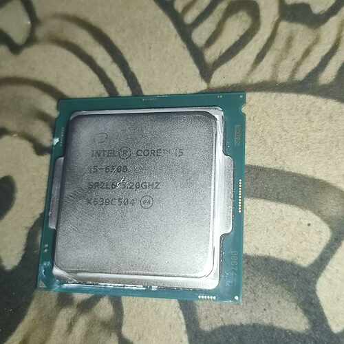 i5-6500CPU，功能正常的，成色如图，中间明显压痕【白零商行】