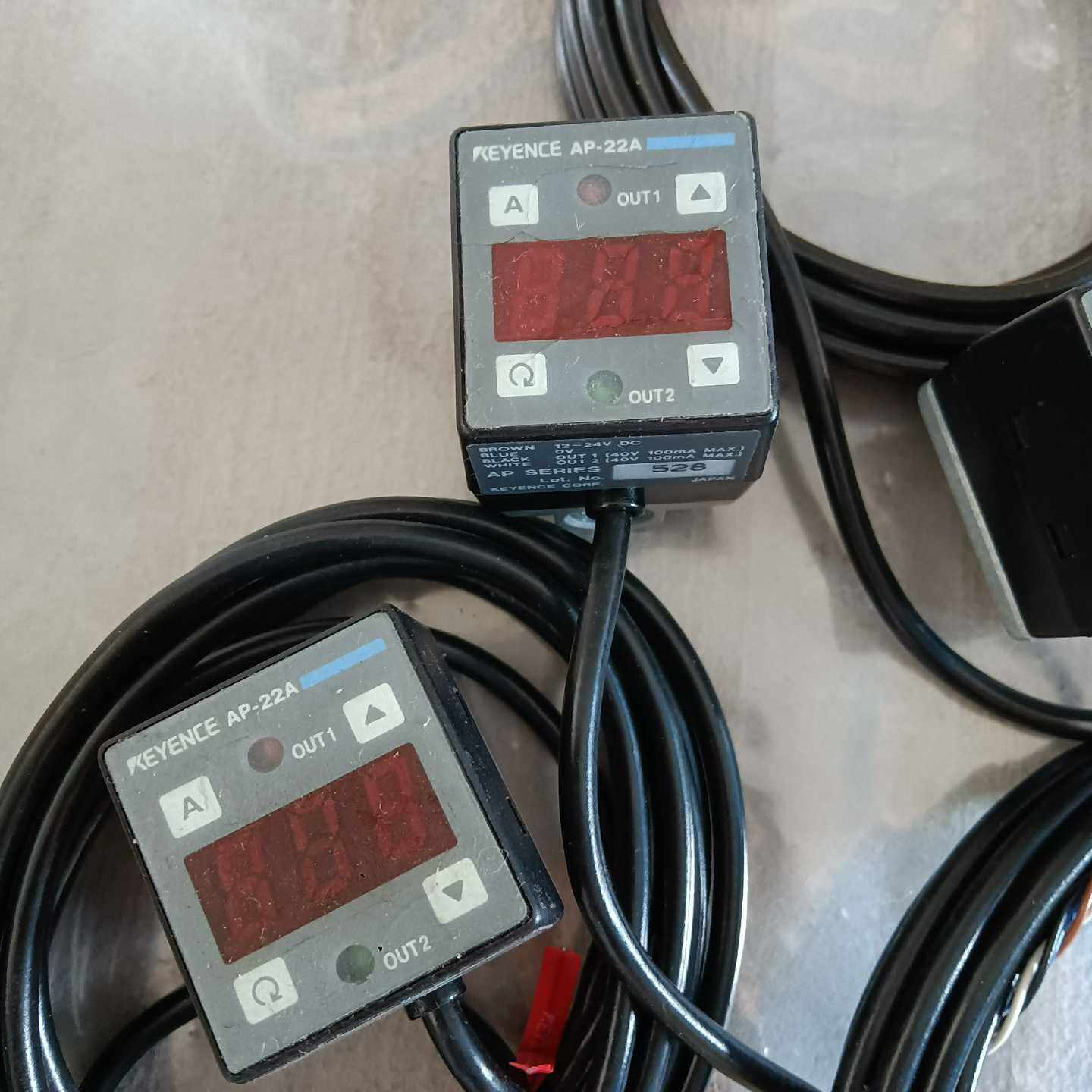 KEYENCE AP-22A数显真空压力传感器（无包装、性能~询