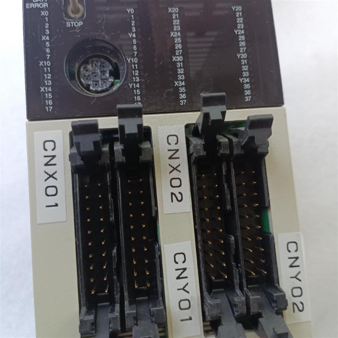 铁柜子里面拆下来MlTS∪BlSHl扩展模块Fx2NC一