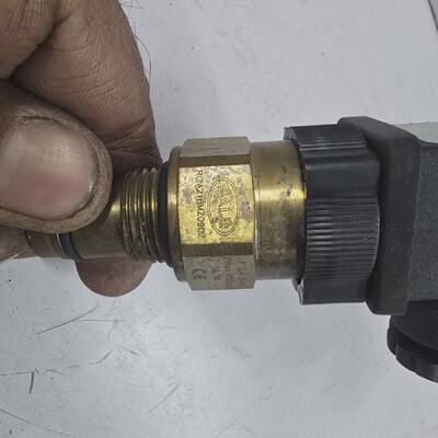 Pall RCA218MZ090Z Interrupteur De Pression P 24 Bar Pmax 450