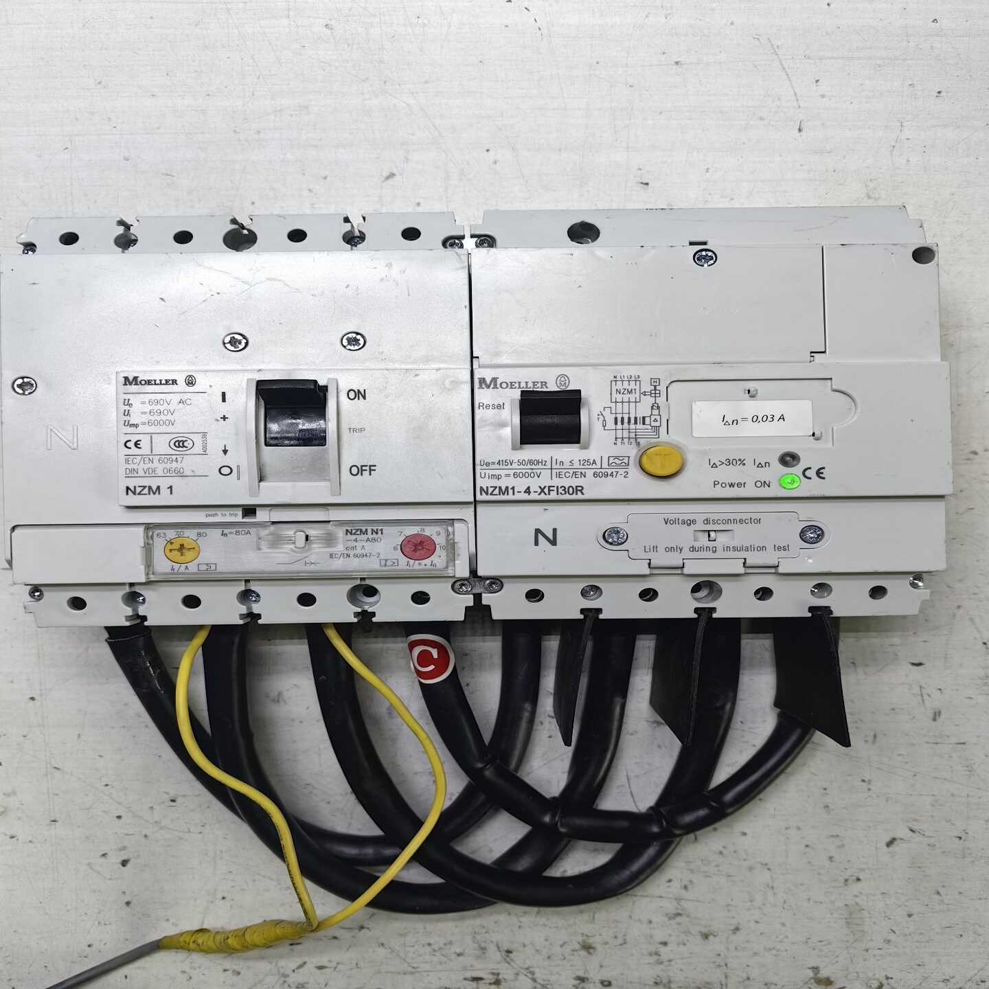 九成新穆勒NZM1配NZM1-4-XFI30R漏电保护器--议价商品