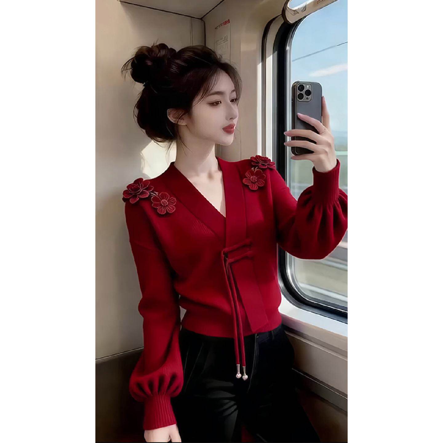 时尚立体花朵V领针织衫上衣女2026秋冬新款高级感红色打底衫毛衣