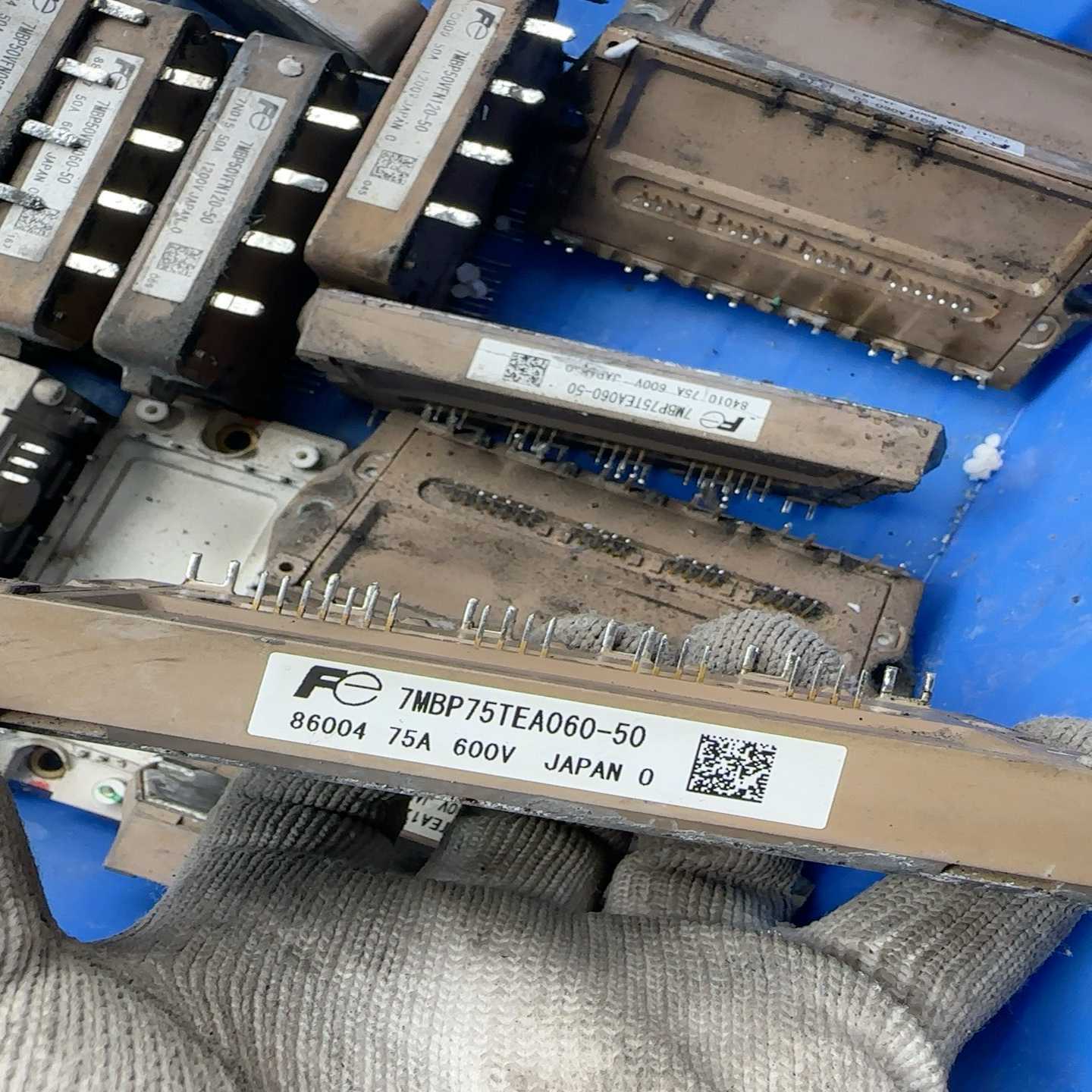 7MBP75TEA060-507MBP50TEA060-5询价