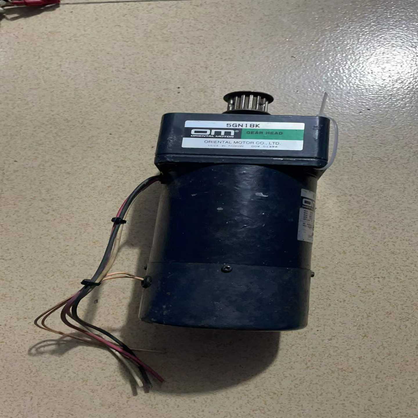 议价东方40W220V电机5IK40GN-SWM带减速机5GN1