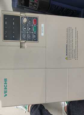 伟创AC70变频器15KW