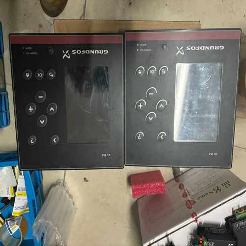 GRUNDFOS格兰富 控制器CU352件，成色如图，还~询价