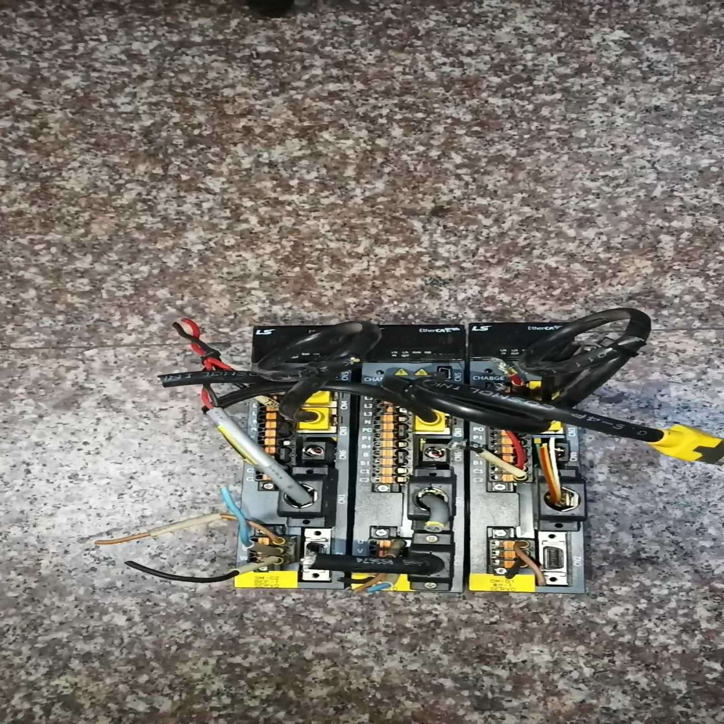 LS驱动器L7NA001B100w20v拆机包好实物--议价商品