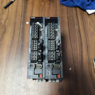 议价Mitsubishi Servo Drive MrJ420B Two In Stock Original Dis