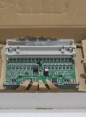 SCHNEIDER ELECTRIC TSXDEZ32D2 TSX Micro 32I DISCRETE INPUT M