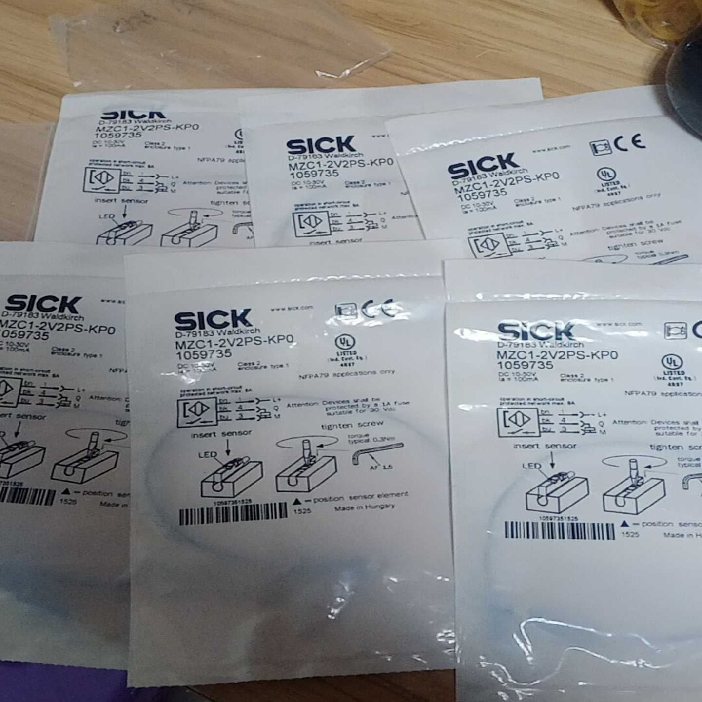 全新原装SICK接近开关MZC1-2V2PS-KP0--议价商品