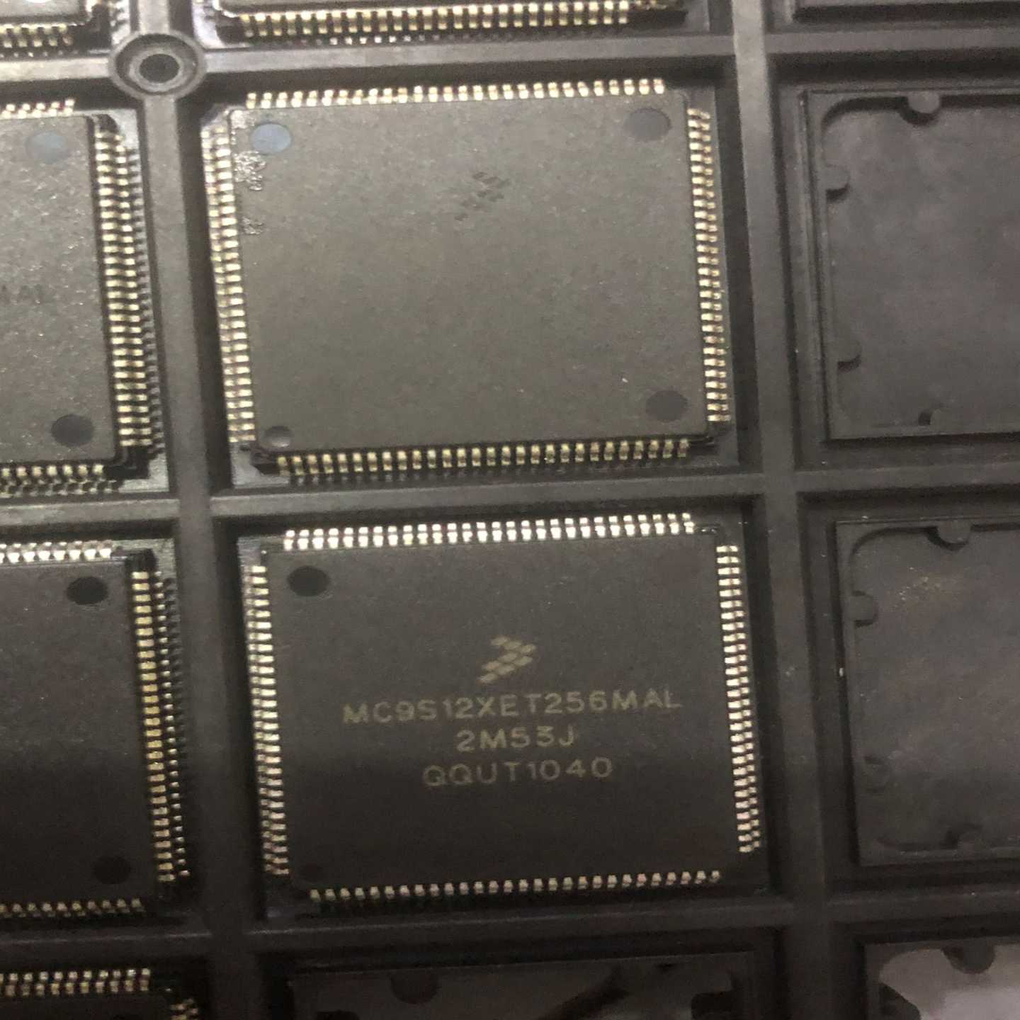 MC9S12XET256MAL  2M53J 散新原字原脚，~询价