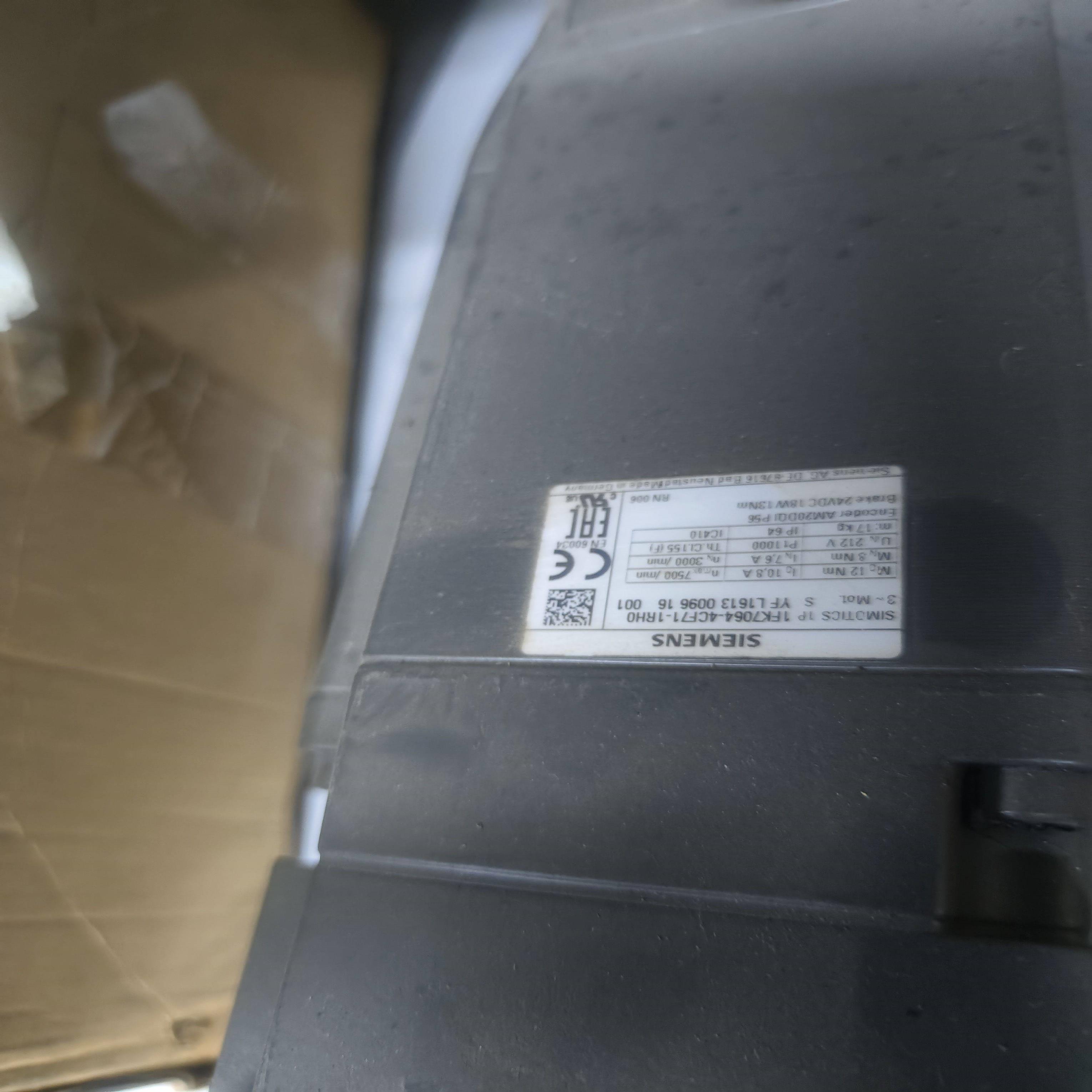 配件西门子伺服电机1FK7064-4CF71-1RH0全新原装议价议价