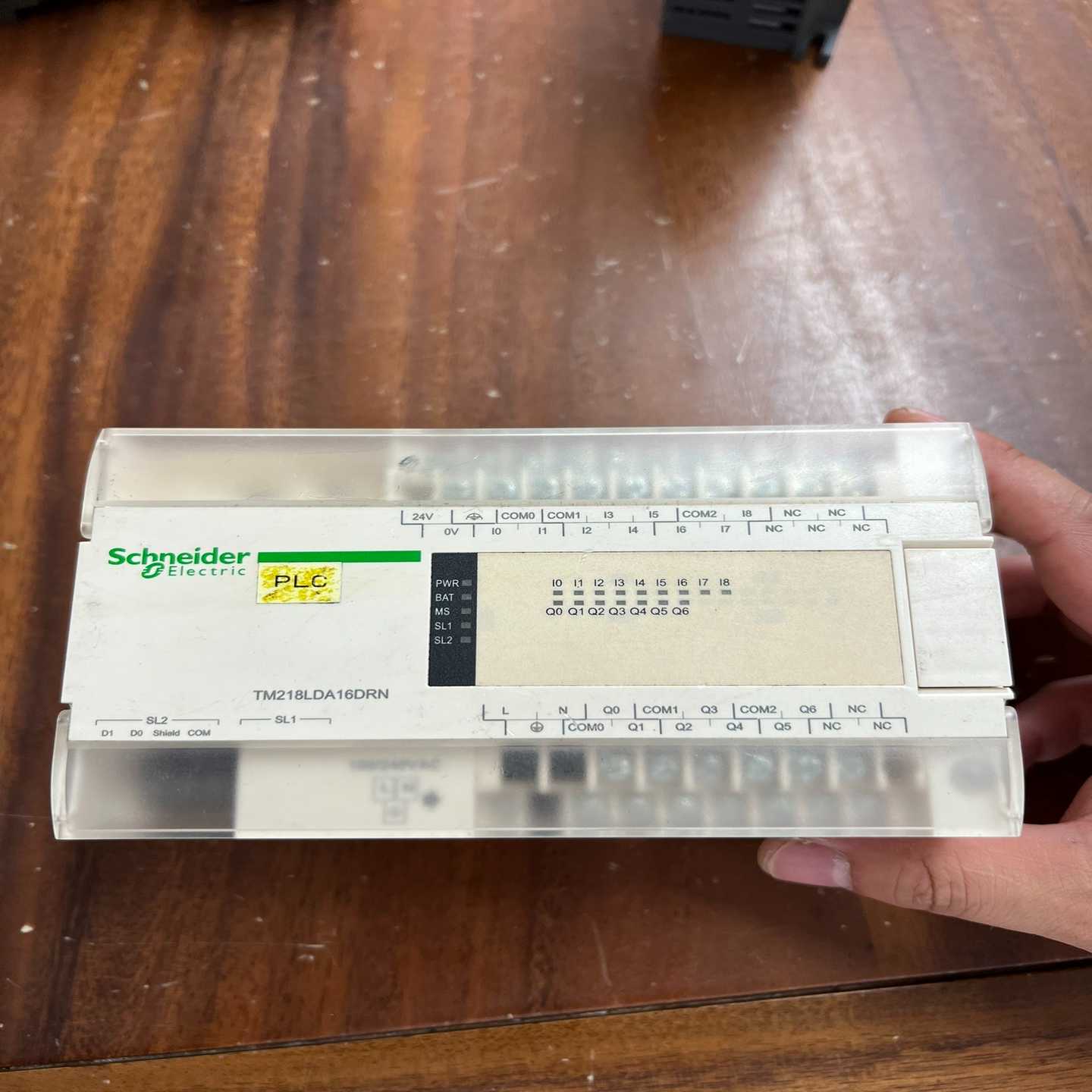 议价TM218LDA16DRN施耐德PLC，二手拆机功能测试现货C/维修