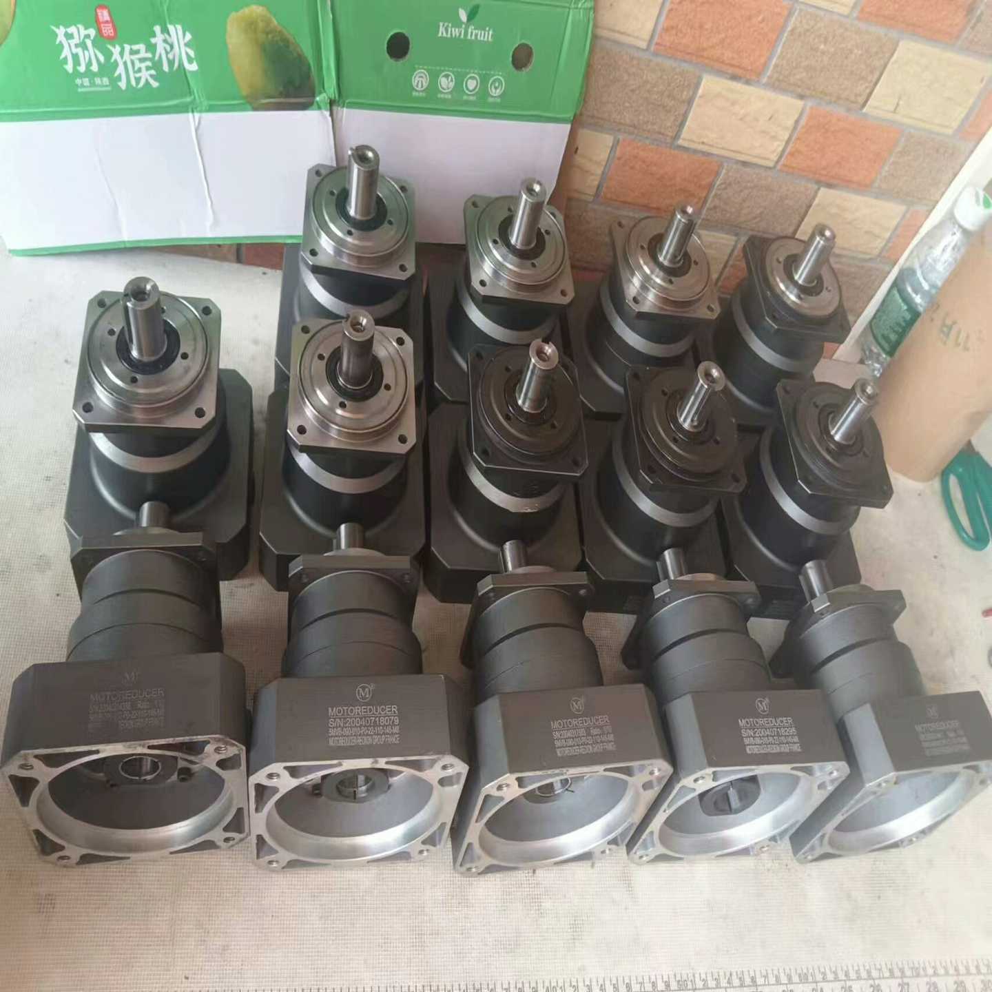 130法国摩多利精密行星减速机：速比1：10型号5MVB一--议价商品