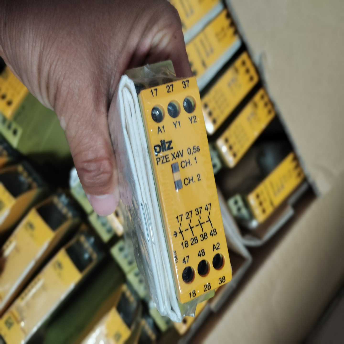 PZEX4V序列号774580PILZ就一个询价