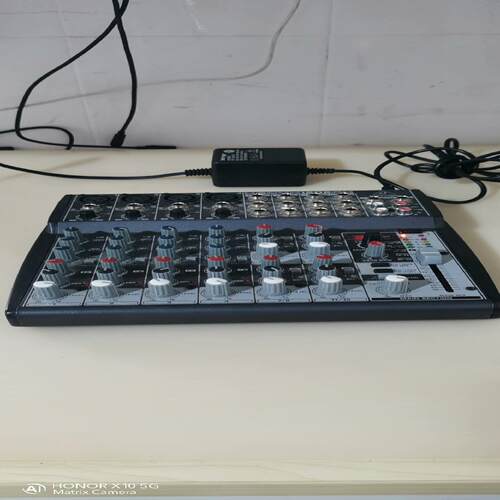 XENYX百灵达1202fx调音台，无修正常使用.询价