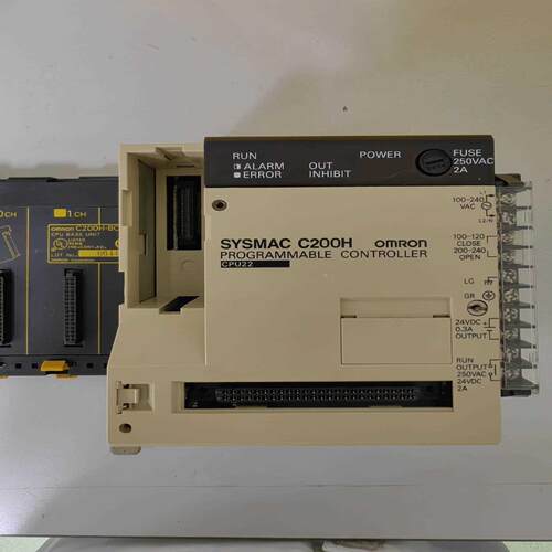 PLC，C200H-CPU22，成色9成新，含模块~询价