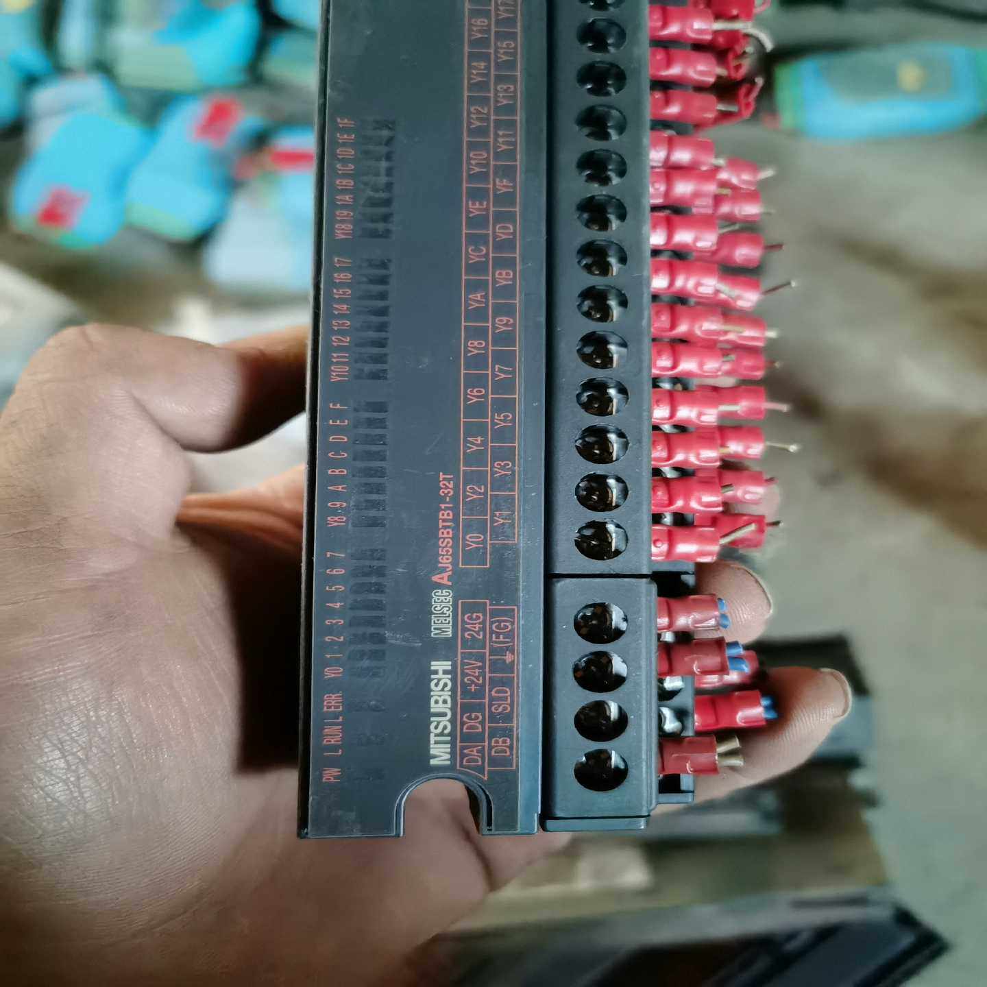 三菱远程IO模块，型号AJ65SBTB1-32T，的外观-议价