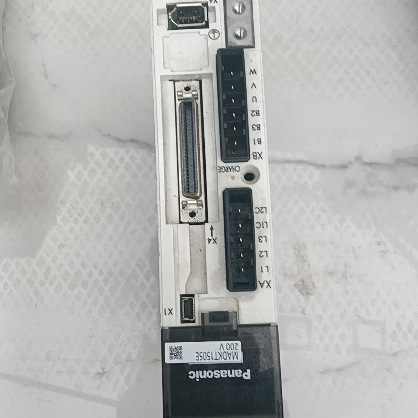 出这款Panasonic品牌的伺服驱动器型号为A5，采用经典--议价商品