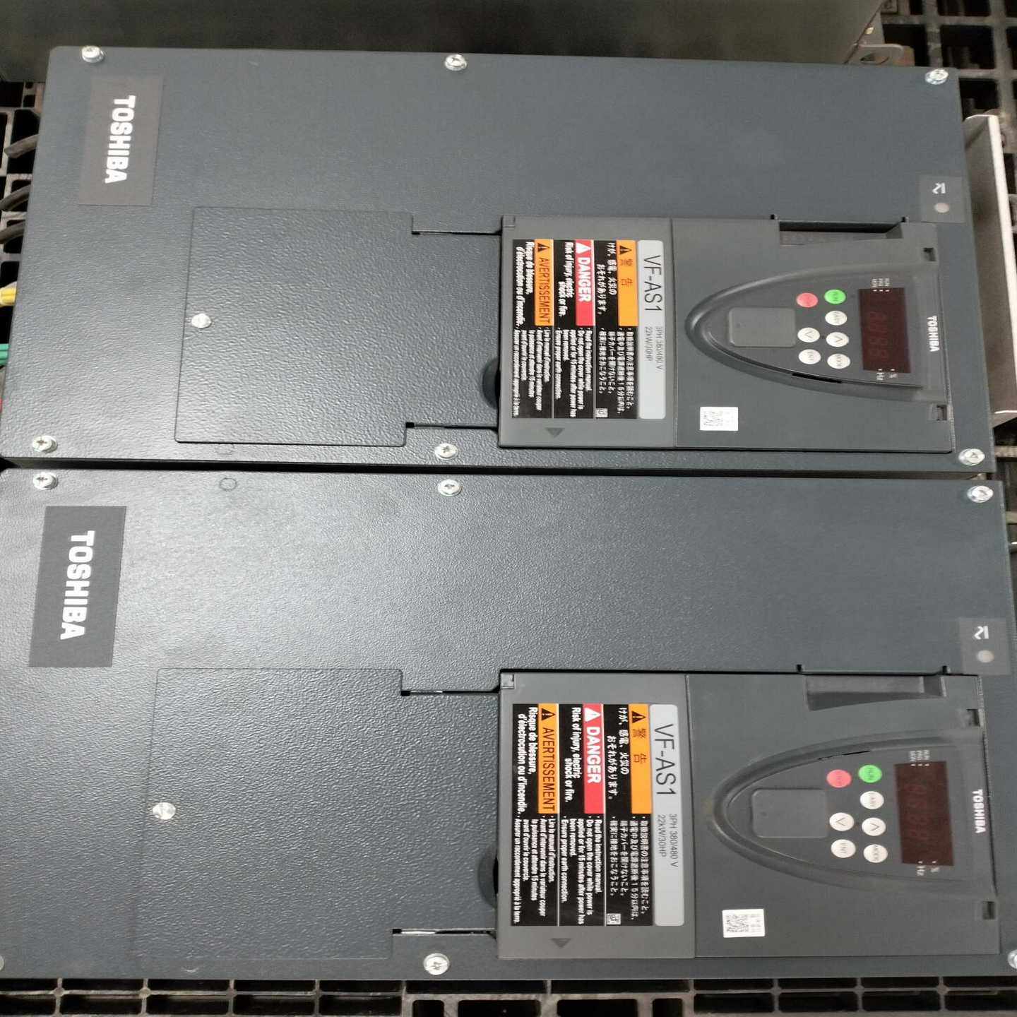 东芝变频器VFAS1-4220PL-WN1（R20)22--议价商品