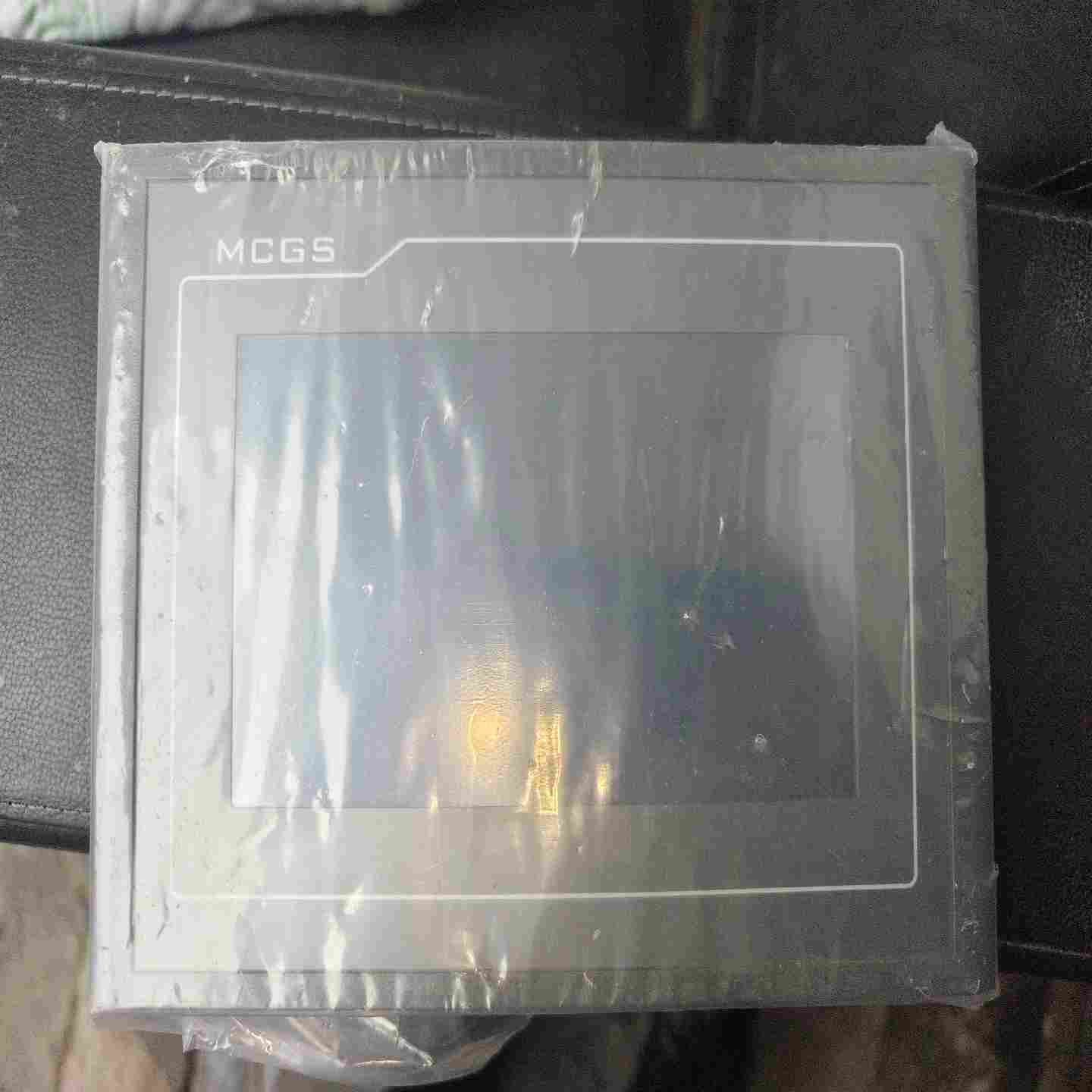 HPD2000-CM-7触摸屏 未使用，联系我，询价