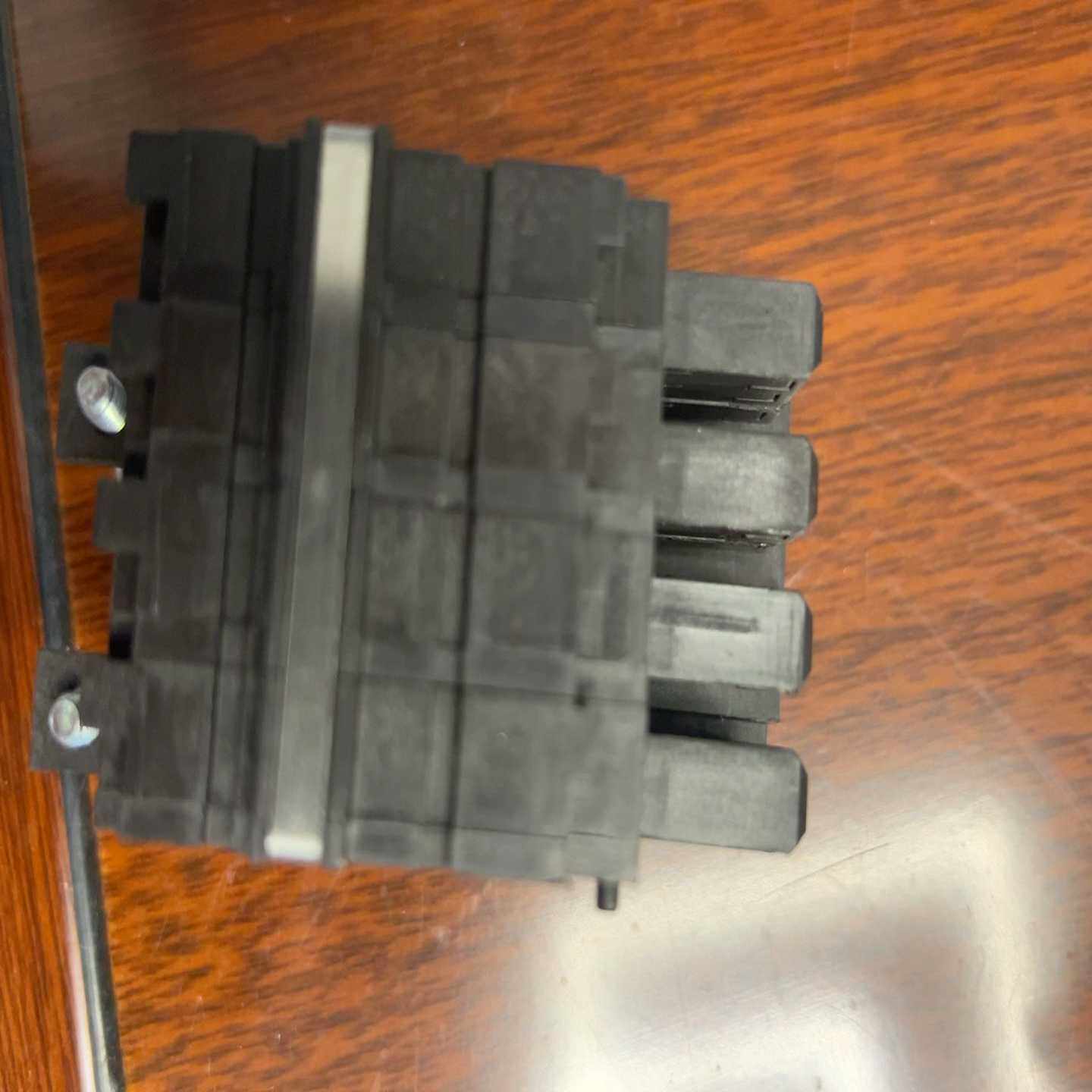 MT断路器OF触点S047887，~询价