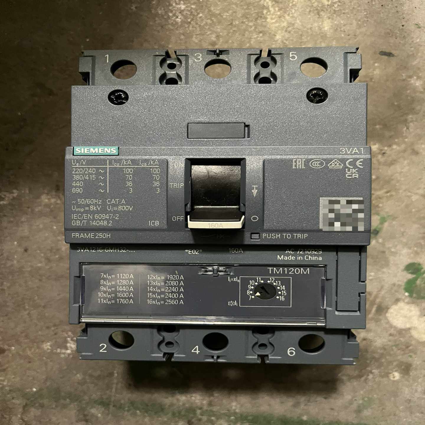 询价~塑壳断路器3VA1216-6MH32-0AA0，1