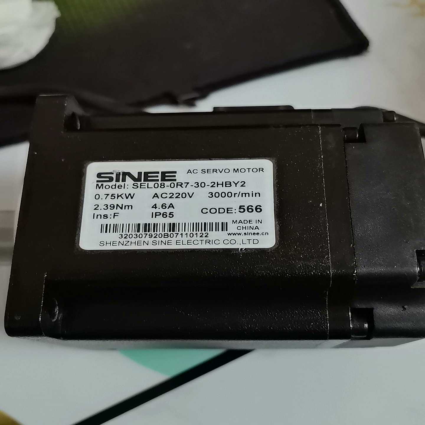 咨询-正弦伺服马达SEL08-0R7-30-2HBY2、750W,