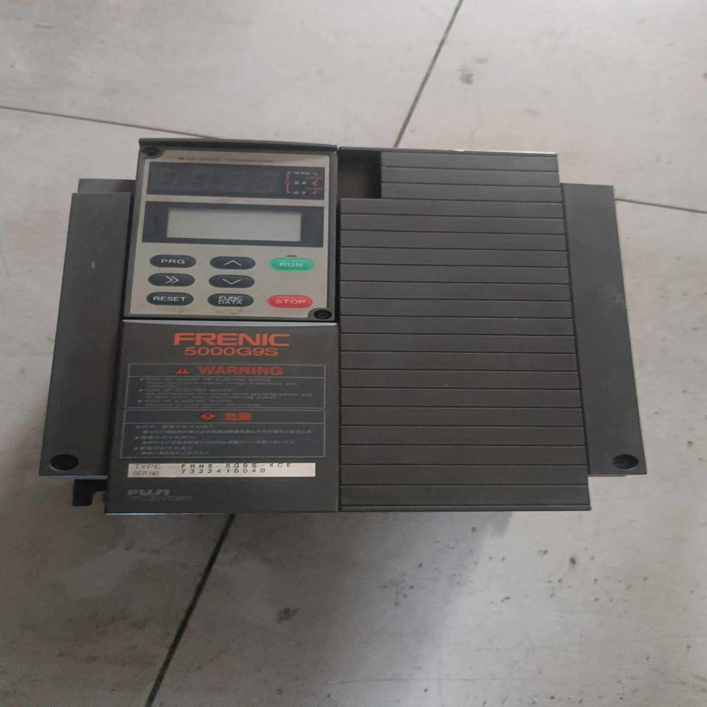 变频器，FRN5.5G9S-4CE，5.5KW，三相38