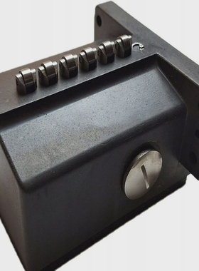 EuchnerGSBF06R12-502限制开关10A250VIP67SnapAction