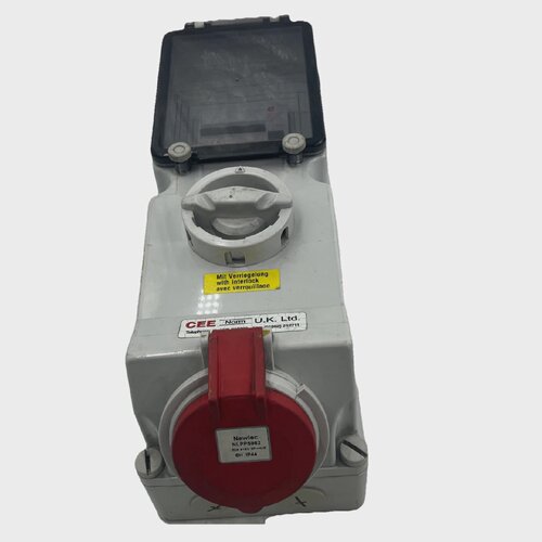 CEE NORM C4440030 INTERLOCKED WALL CIRCUIT 40A WITH NEWLEC 3