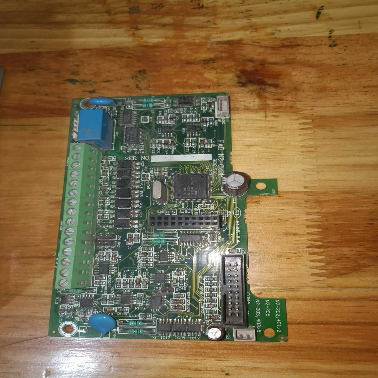询价FAB-N2029B主板台安变频器N2-202-H外壳