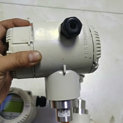 ABB 2020TG压力变送器，型号V15753-PC1AA--议价商品