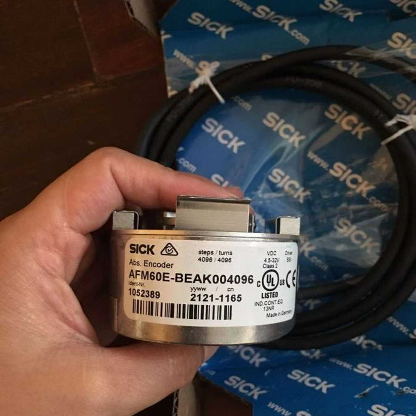 德国hBaumer-hubner重载型编码器AMG81P29Z0堡盟多圈运动控制