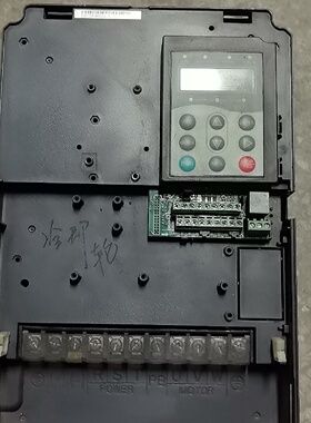 溢价-汇川变频器7.5MD280NT7.5GB已上电