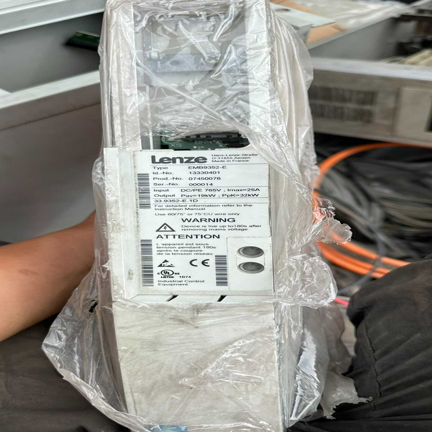 论茨变频器EMB9352-E包好-议价