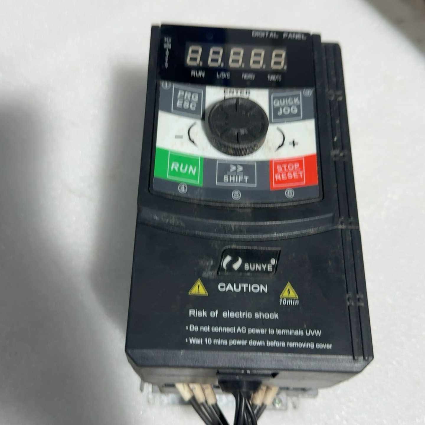 【议价】日业变频器CM530H-4T1R5GB/2R2PB1.5适用