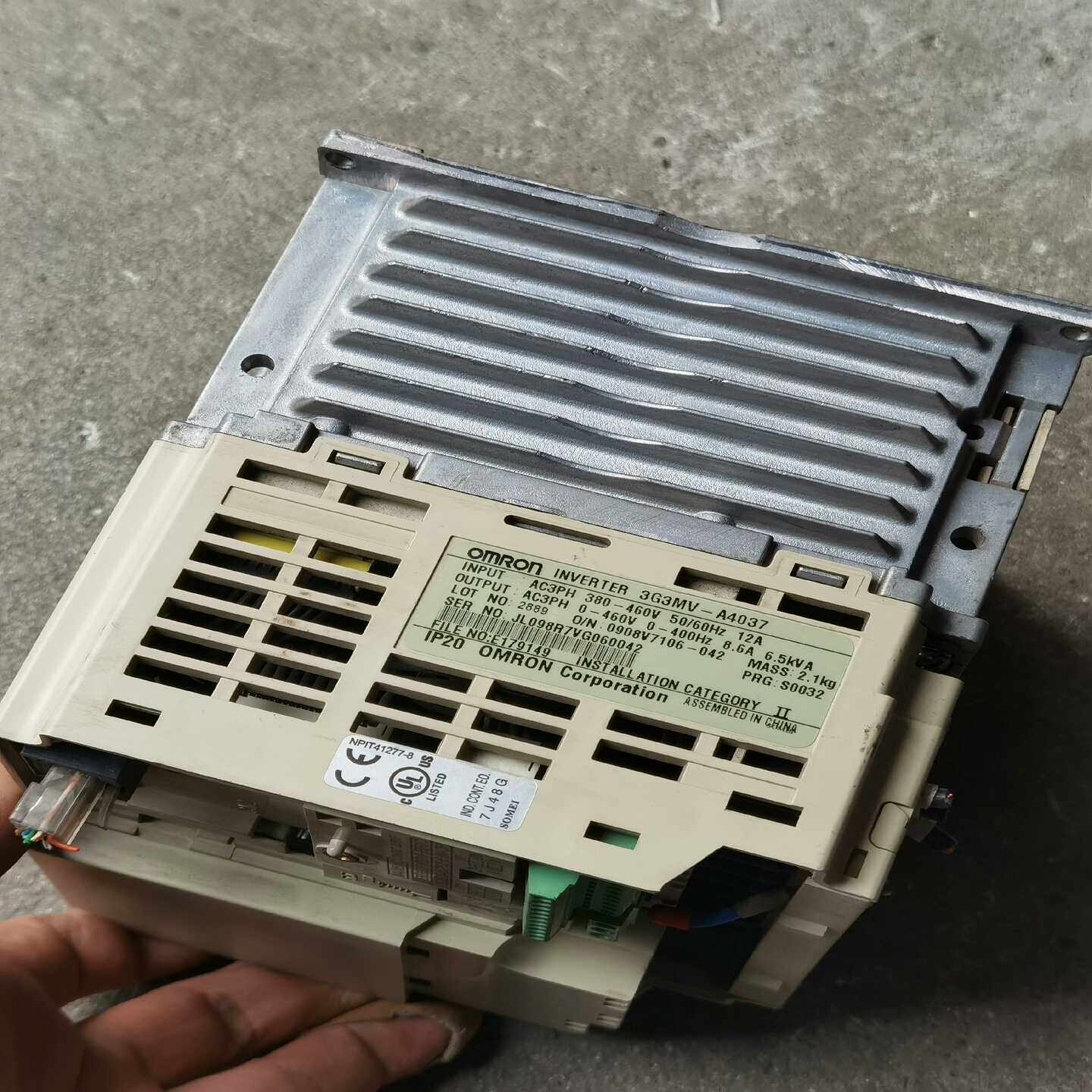 3.7KW欧姆龙变频器3G3MV-A4037详见下图，无面板-议价