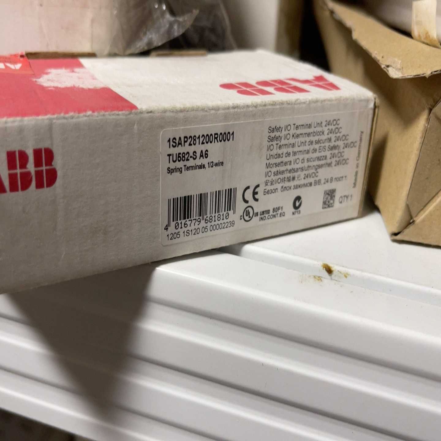 ABB模块 TU582-S 1SAP281200R0001（佳毅工控）