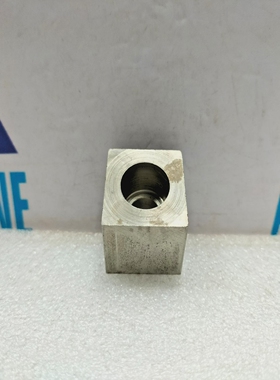 Hobart00-201223-00004SchneiderBlock0020122300004