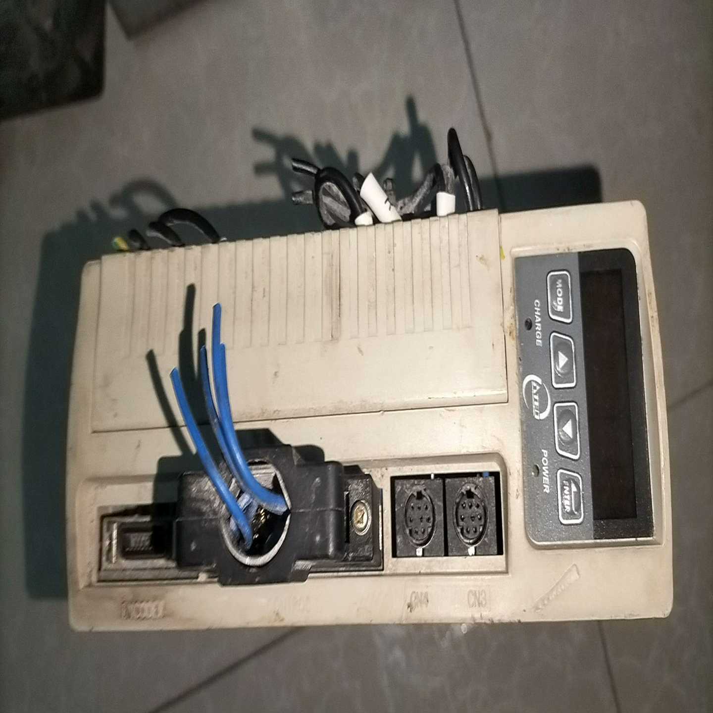 驱动器TSTA20C，的，成色如图所示，型号图片~议价
