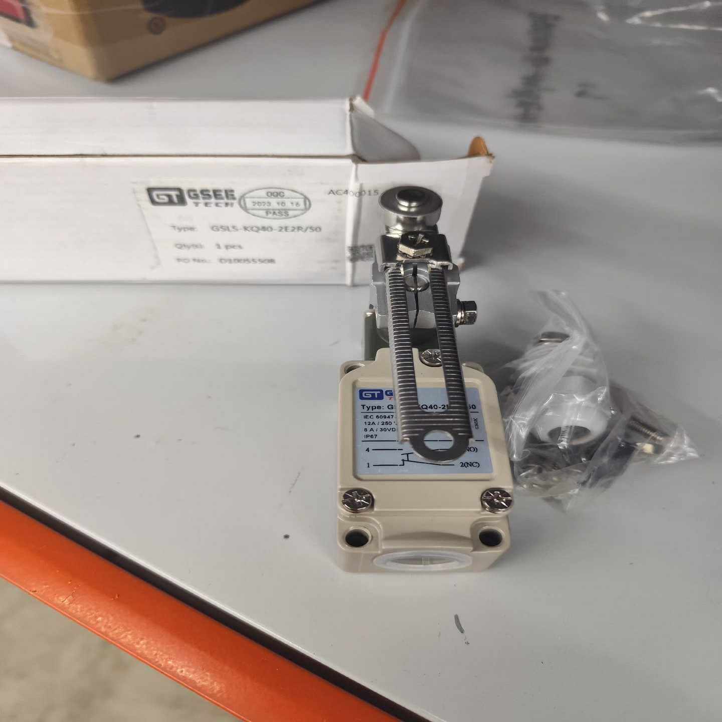 议价吉诺GSEE，行程开关，全新原装正品。GSLS-KQ40-2