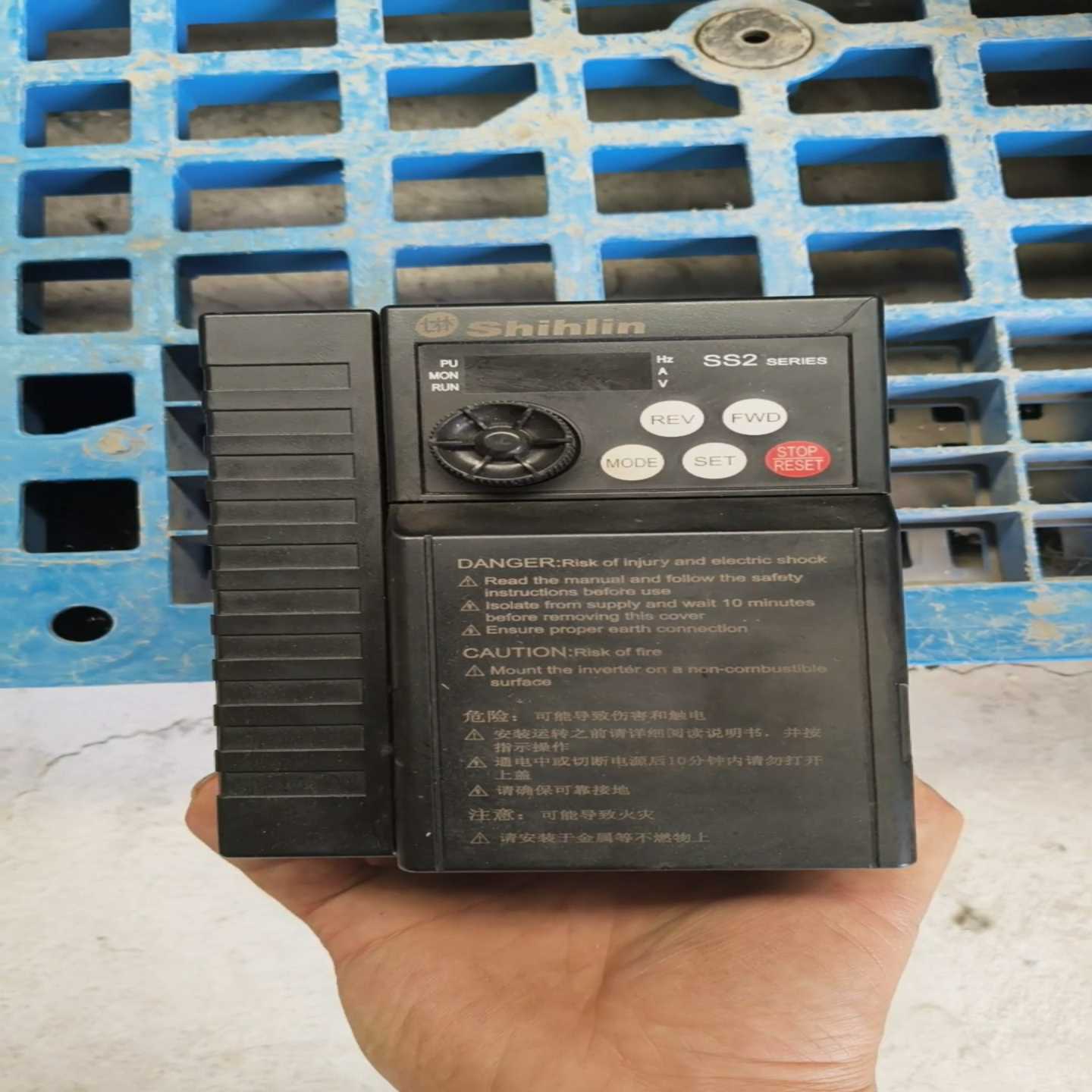咨询-士林SS2-2.2KW变频器一台，成色自定义，功能，详情