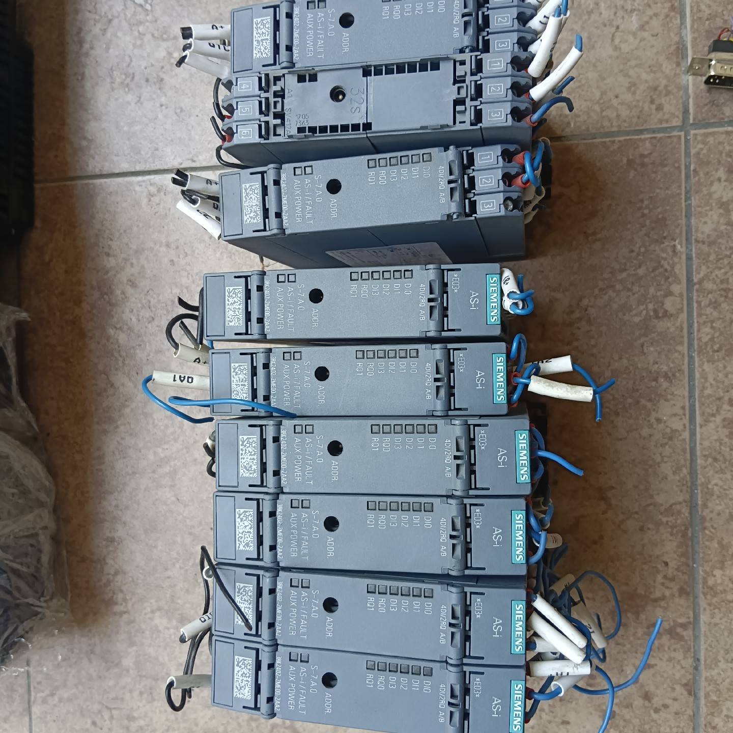 （议价)议价模块3RK2402-2ME00-2AA2 9个有三个适用