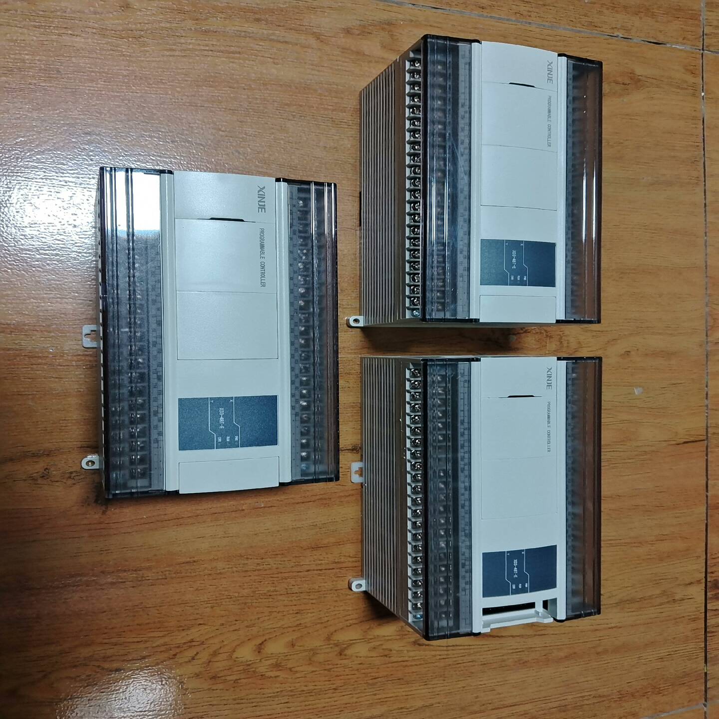 信捷PLCXD3-48T-E，功能正常，成色为实图询价